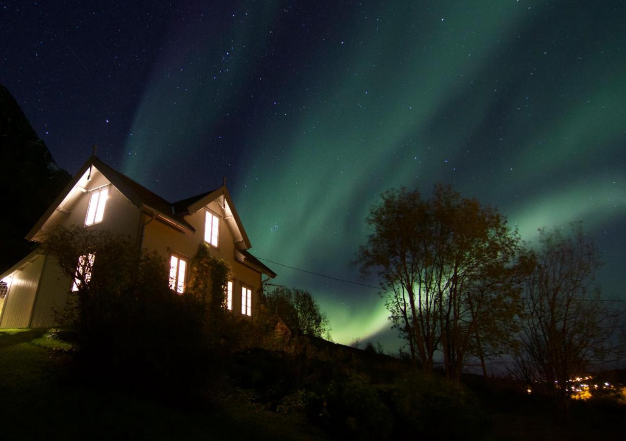 Kjosen Lodge, Lyngen. Lyngseidet Exteriör bild