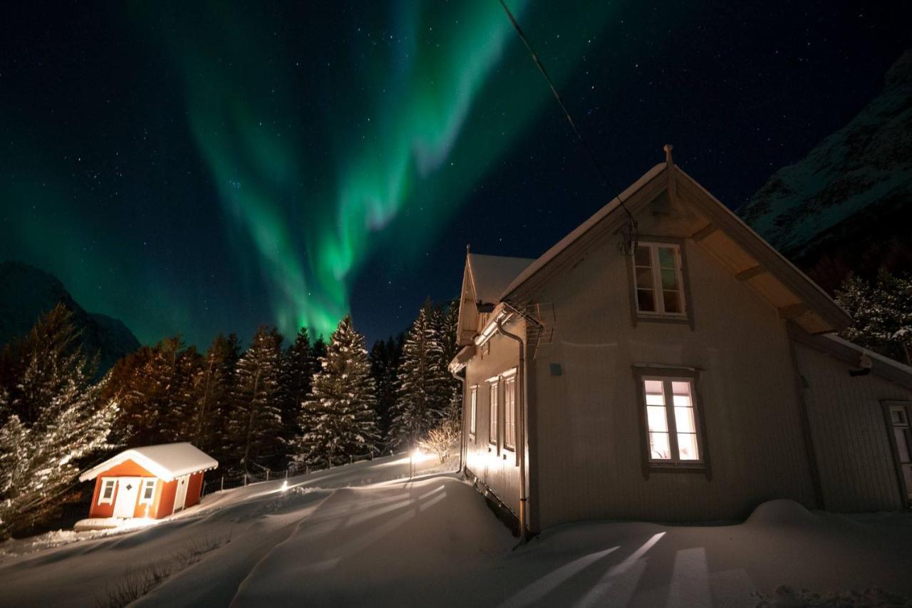 Kjosen Lodge, Lyngen. Lyngseidet Exteriör bild