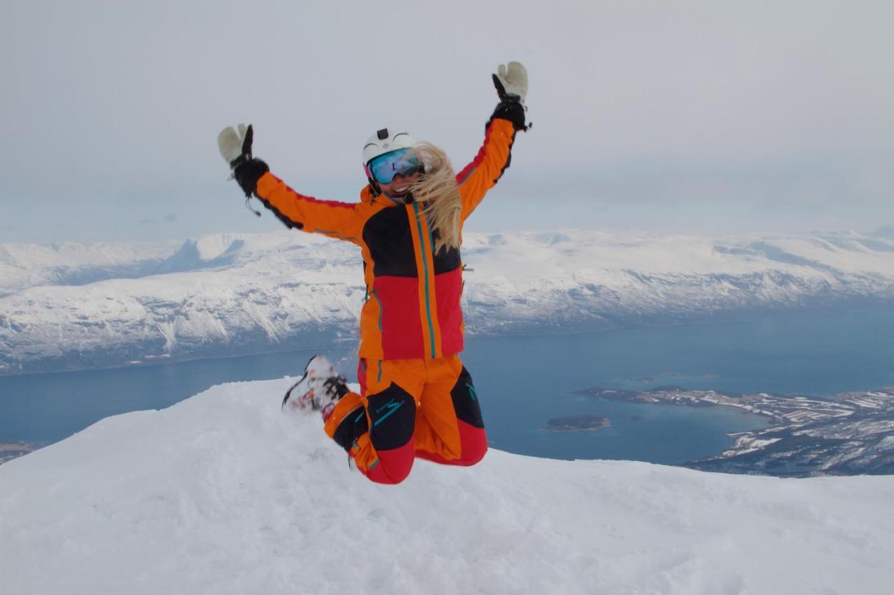 Kjosen Lodge, Lyngen. Lyngseidet Exteriör bild
